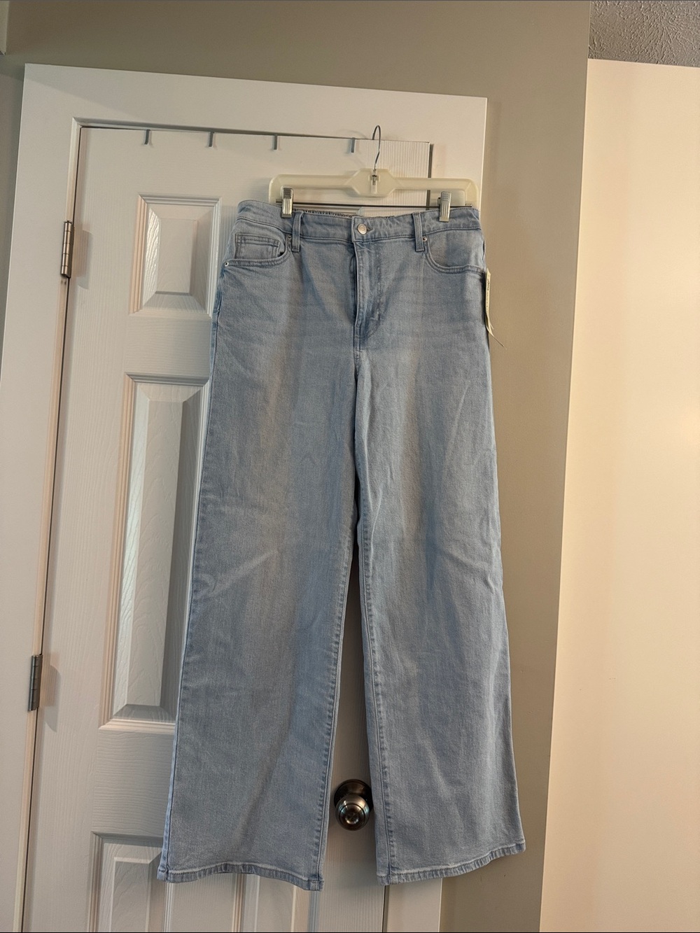No Boundaries Light Wash Wide Leg Jeans